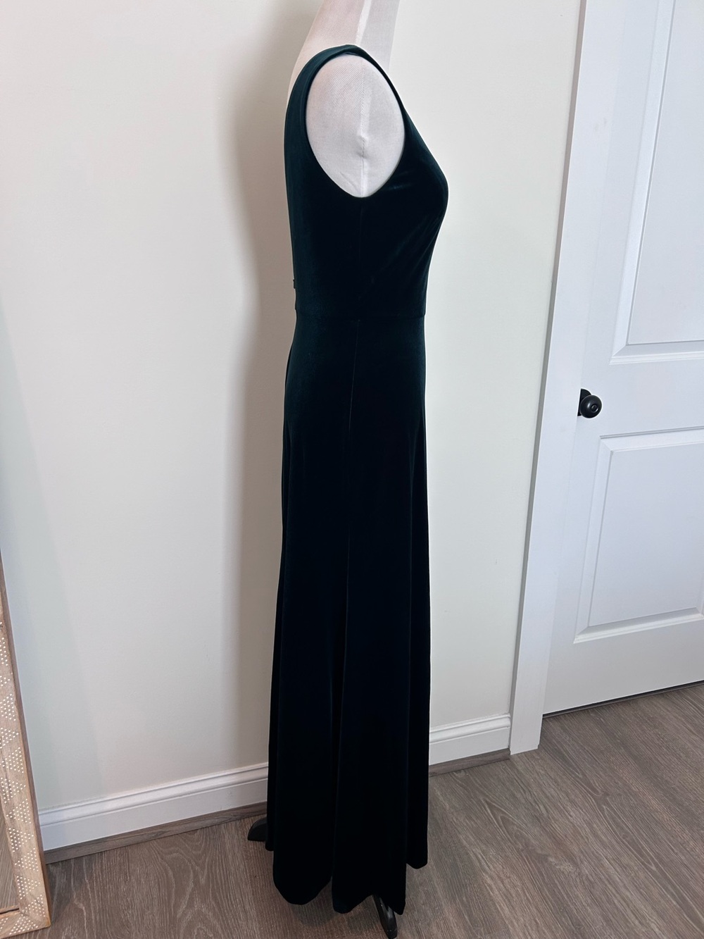 Jenny Yoo Anthropologie Logan Dark Emerald Green Velvet Column Dress ~ Size 4 - Picture 6 of 7